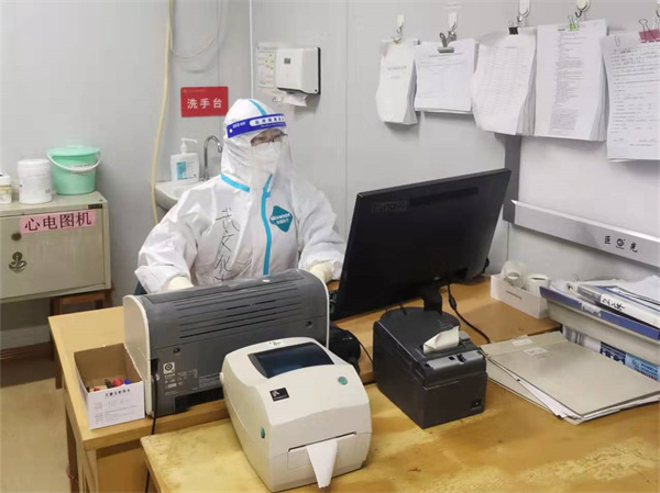 武文华.jpg 武文华.jpg