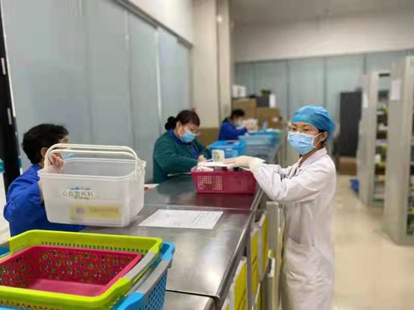 药学部2_副本.jpg 药学部2_副本.jpg