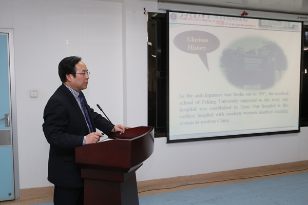 C:\Documents and Settings\Administrator\桌面\诺贝尔获奖教授来院交流照片\AK7R4661.JPG