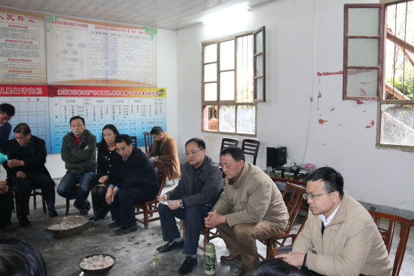 水坪村座谈会.jpg