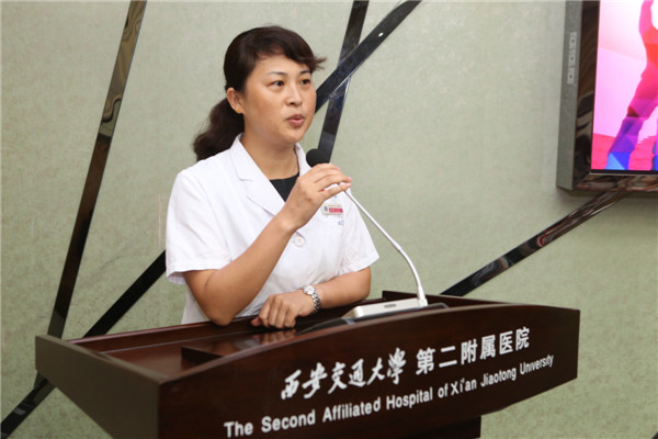 康复医学科乔鸿飞副主任医师作为《康复给你生活的质量》的作品代表发言.JPG 康复医学科乔鸿飞副主任医师作为《康复给你生活的质量》的作品代表发言.JPG