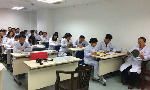耳病院三严三实5.jpg