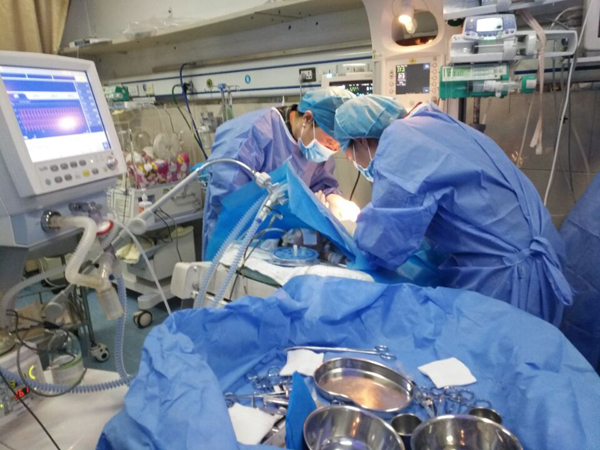 新生儿腹透置管术2.jpg