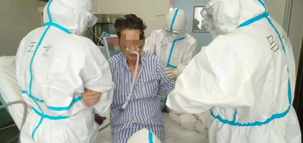 协助锻炼_副本.jpg 协助锻炼_副本.jpg