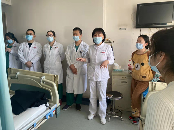 妇产科_副本.jpg 妇产科_副本.jpg