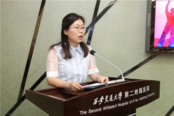 院团委书记董艳主持会议.JPG 院团委书记董艳主持会议.JPG