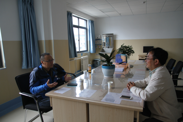 10高李贵副教授.jpg 10高李贵副教授.jpg