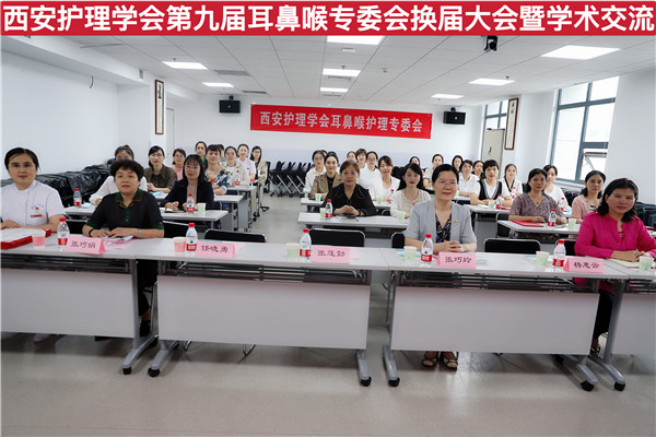 15 合影留念.jpg 15 合影留念.jpg