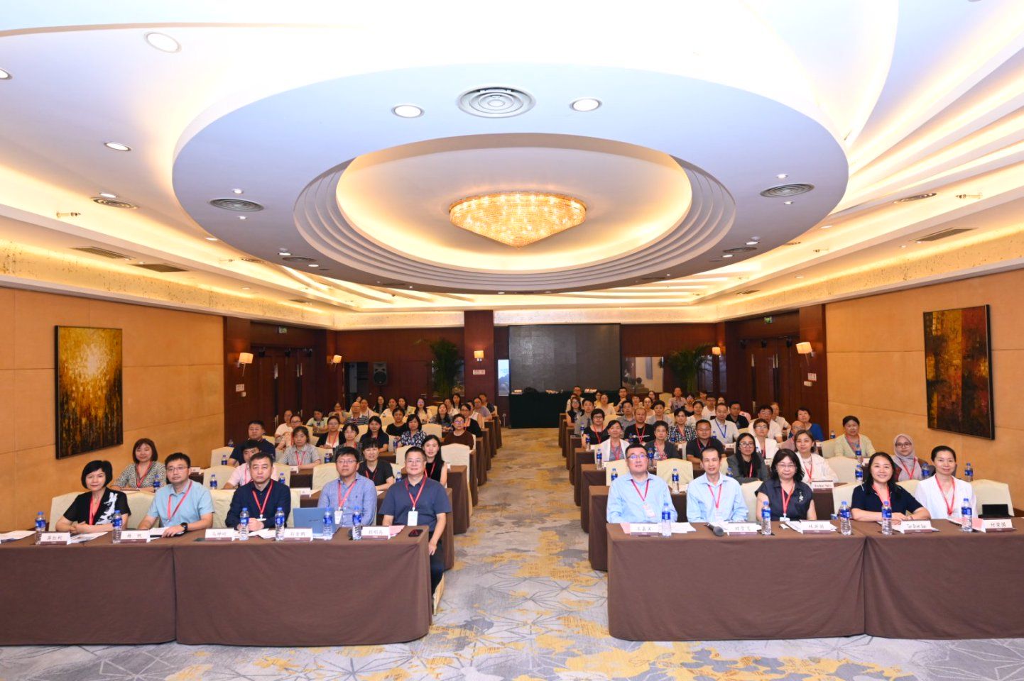 d810443f7lb98f0cb310eb2023cb7cc5.jpg