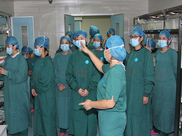 参观 (2)_副本.jpg