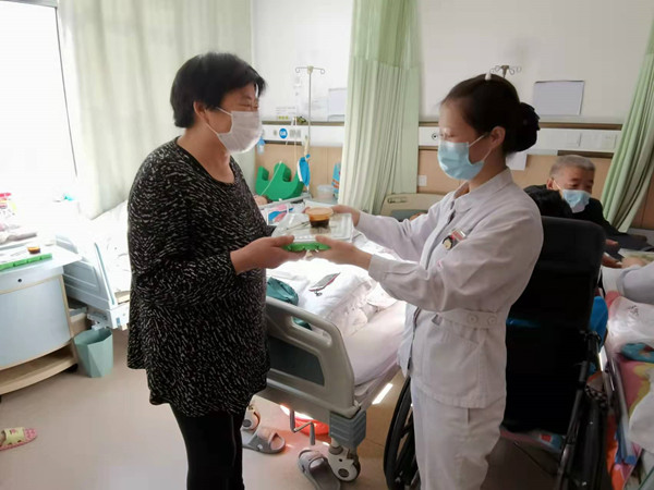 康复科_副本.jpg 康复科_副本.jpg