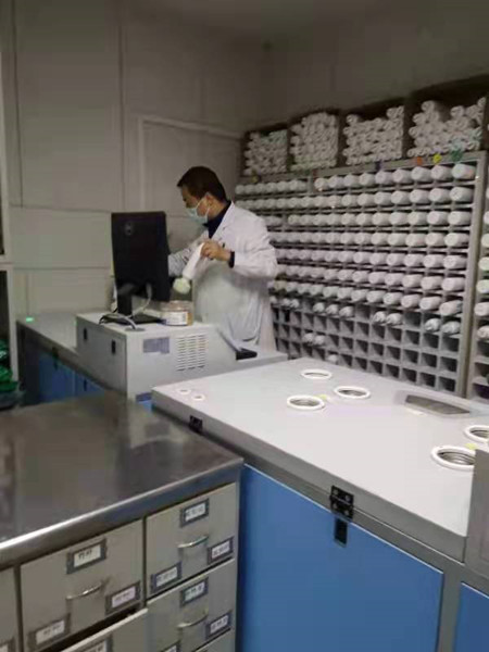 药学部_副本.jpg 药学部_副本.jpg