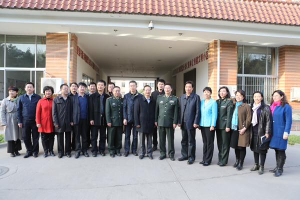 C:\Documents and Settings\Administrator\桌面\省政府小区诊所保健现场会\AK7R4332.JPG