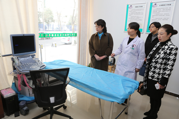 C:\Documents and Settings\Administrator\桌面\省政府小区诊所保健现场会\AK7R4217.JPG