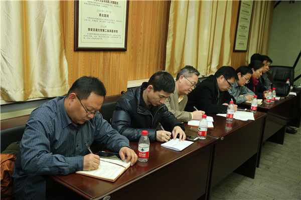 B01R9873.jpg B01R9873.jpg