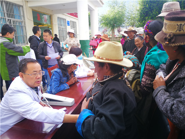 董西林_副本.jpg 董西林_副本.jpg