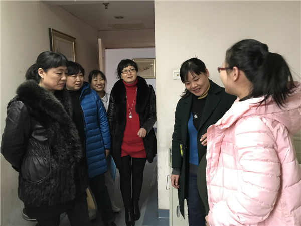 慰问住院职工 (2).jpg