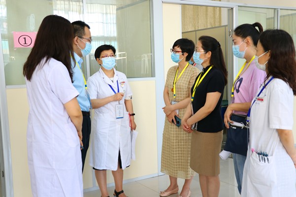 陕西省卫健委领导巡考视察_副本.jpg 陕西省卫健委领导巡考视察_副本.jpg