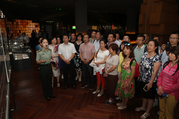 AK7R9385.JPG AK7R9385.JPG