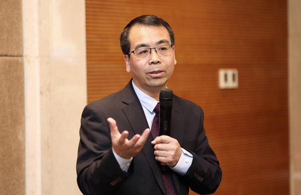 裴主任_副本.jpg 裴主任_副本.jpg