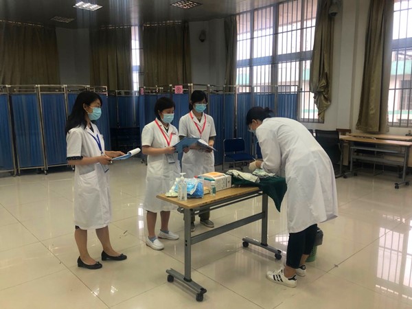 皮肤科考场2_副本.jpg 皮肤科考场2_副本.jpg