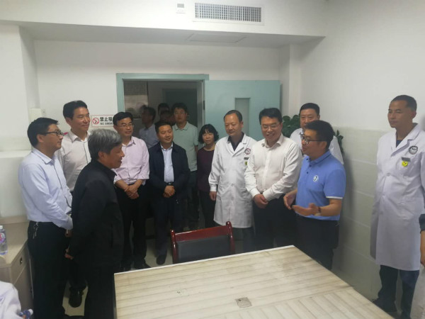 王树国校长调研平利县中医院_meitu_8.jpg