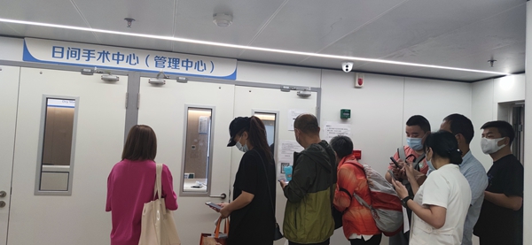 排队术前准备_副本.jpg 排队术前准备_副本.jpg