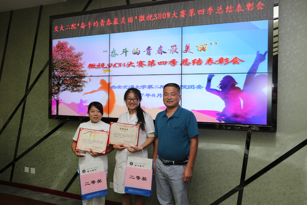 AK7R0392.JPG AK7R0392.JPG