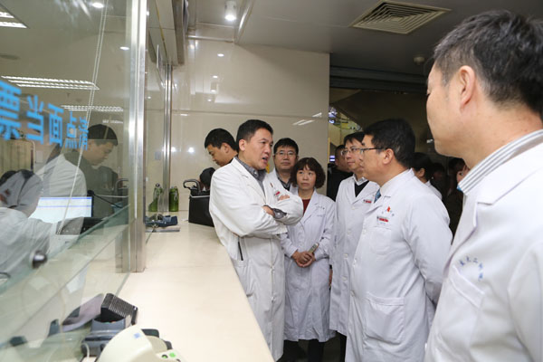 AK7R2121.JPG AK7R2121.JPG