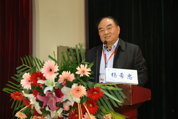 AK7R8112.JPG AK7R8112.JPG