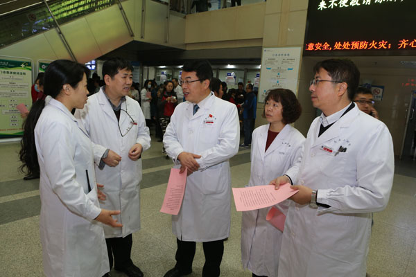 AK7R2068.JPG AK7R2068.JPG