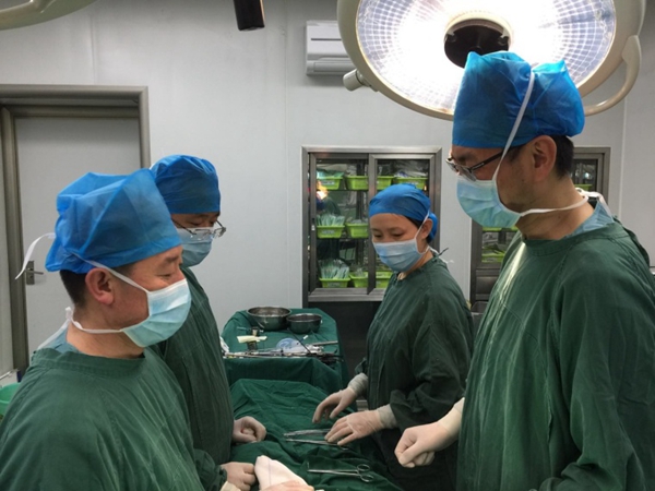 手术结束_副本.jpg