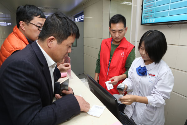 AK7R2058.JPG AK7R2058.JPG