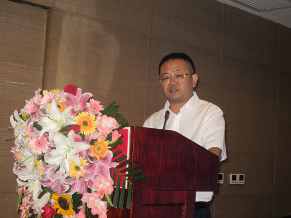 许刚_副本.jpg 许刚_副本.jpg