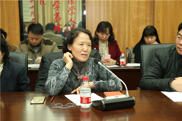 B01R9841.jpg B01R9841.jpg