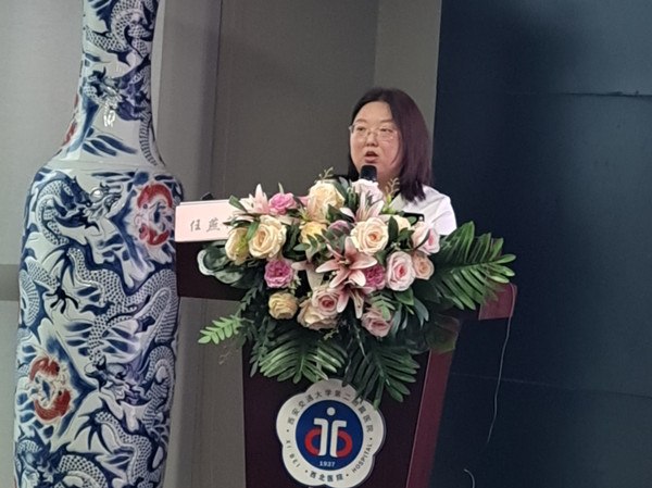 任燕萍护理部主任 _副本.jpg 任燕萍护理部主任 _副本.jpg