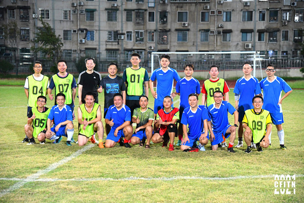 会议图片3_副本.jpg 会议图片3_副本.jpg