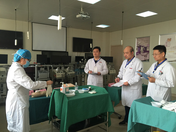 外科考站之一_副本.jpg 外科考站之一_副本.jpg