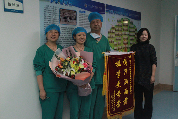 图四_副本.jpg 图四_副本.jpg