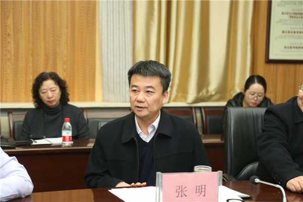 AU2A9332~1.jpg AU2A9332~1.jpg