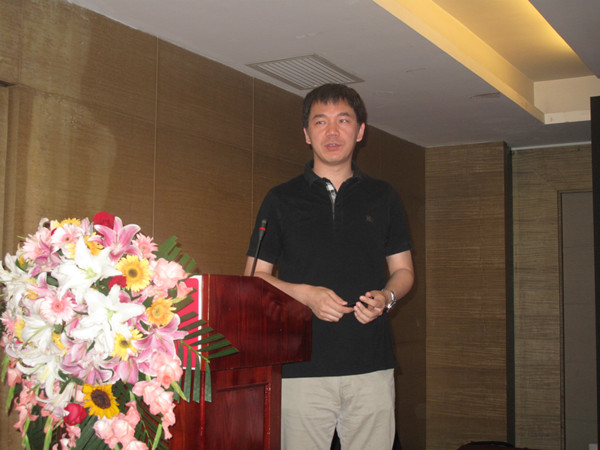 何川_副本.jpg 何川_副本.jpg