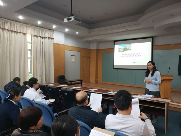 考官培训_副本.jpg 考官培训_副本.jpg