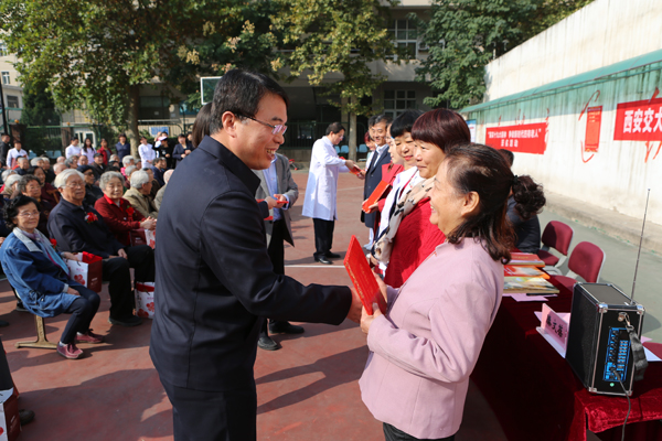 AK7R8386.JPG AK7R8386.JPG