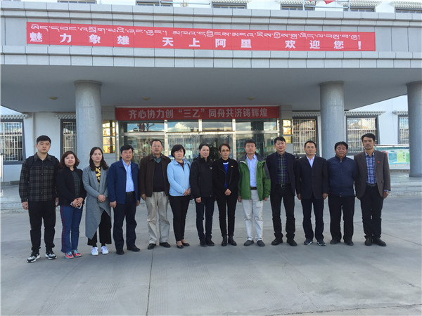 董西林3_副本.jpg 董西林3_副本.jpg