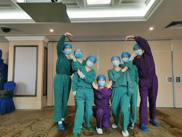 我们的小团队_副本.jpg 我们的小团队_副本.jpg