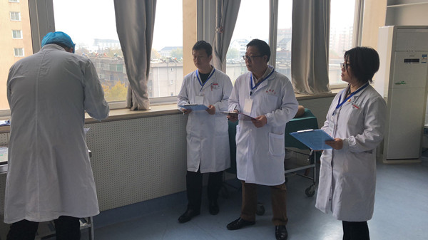 内科考站之一_副本.jpg 内科考站之一_副本.jpg