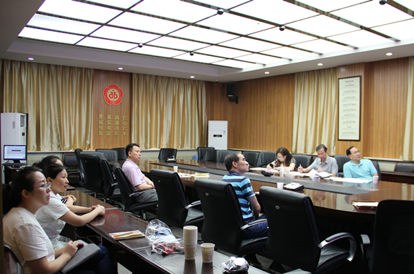 答辩现场_副本_副本.jpg 答辩现场_副本_副本.jpg