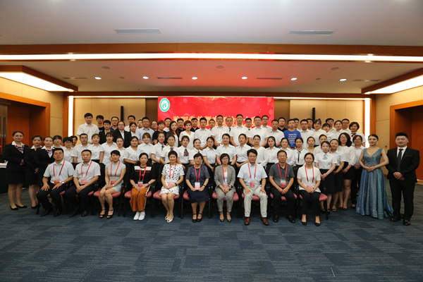 合影.jpg 合影.jpg